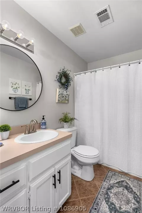 Bath - 101 Lexington Way, Barling, AR 72923 photo 4 of 4