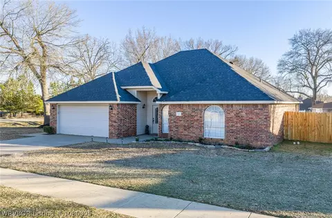 Exterior - 101 Lexington Way, Barling, AR 72923 photo 2 of 10