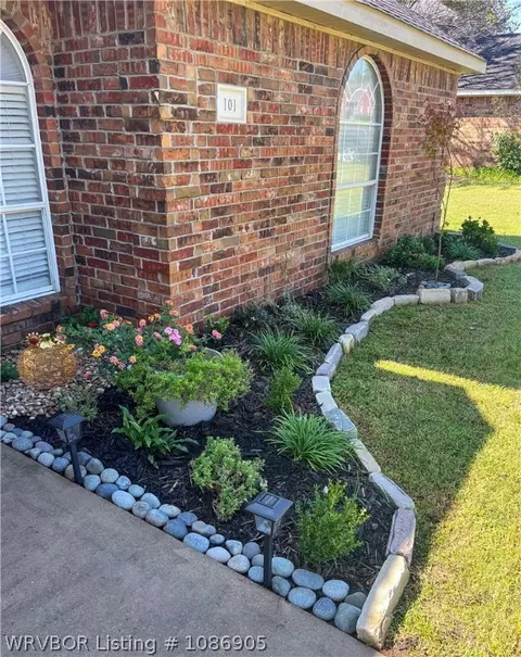 Exterior - 101 Lexington Way, Barling, AR 72923 photo 5 of 10