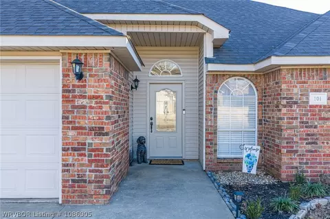 Entry Way - 101 Lexington Way, Barling, AR 72923 photo 1 of 3