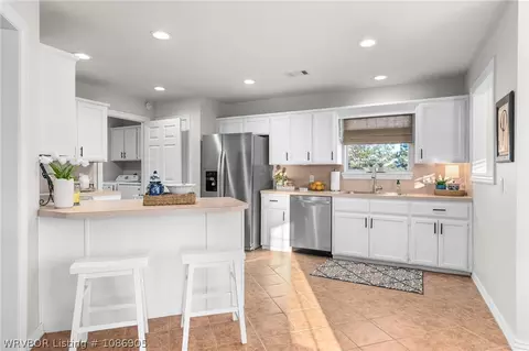 Kitchen - 101 Lexington Way, Barling, AR 72923 photo 1 of 3
