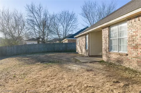 Exterior - 101 Lexington Way, Barling, AR 72923 photo 8 of 10
