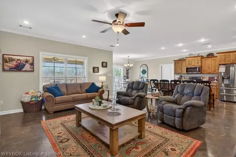 Living - 1620 N River Rd, Lavaca, AR 72941 photo 3 of 3