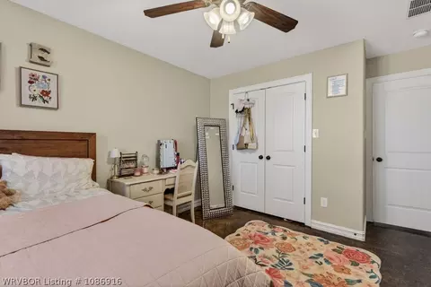 Bedroom - 1620 N River Rd, Lavaca, AR 72941 photo 7 of 7