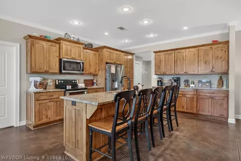 Kitchen - 1620 N River Rd, Lavaca, AR 72941 photo 1 of 1