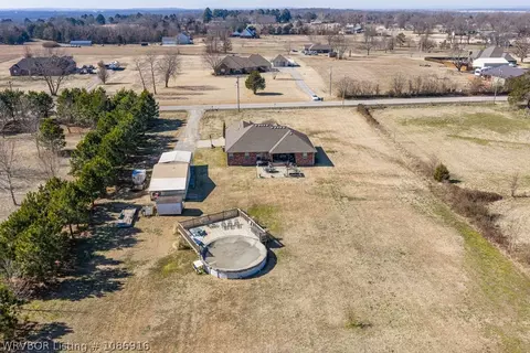View/Area - 1620 N River Rd, Lavaca, AR 72941 photo 8 of 10