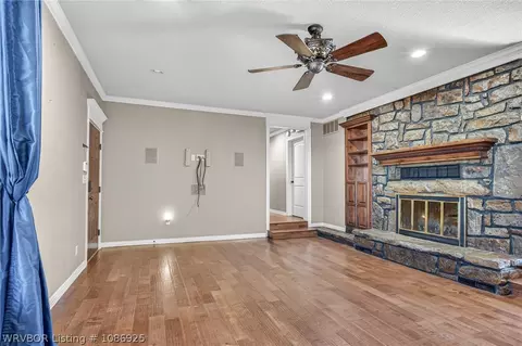 Living - 24705 Highway 22, Lavaca, AR 72941 photo 3 of 6