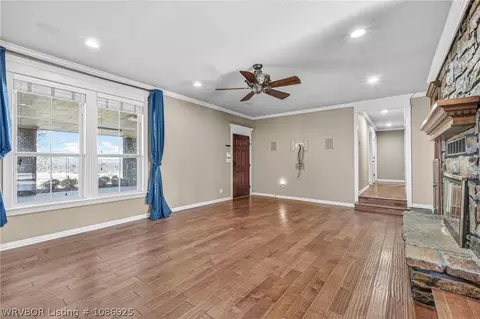 Living - 24705 Highway 22, Lavaca, AR 72941 photo 4 of 6