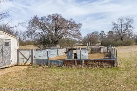 Exterior - 472501 E 1127 Rd, Muldrow, OK 74948 photo 8 of 10