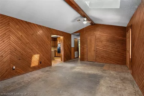 Living - 472501 E 1127 Rd, Muldrow, OK 74948 photo 3 of 3