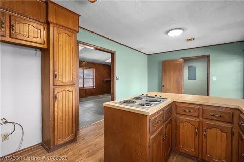 Entry Way - 472501 E 1127 Rd, Muldrow, OK 74948 photo 1 of 1