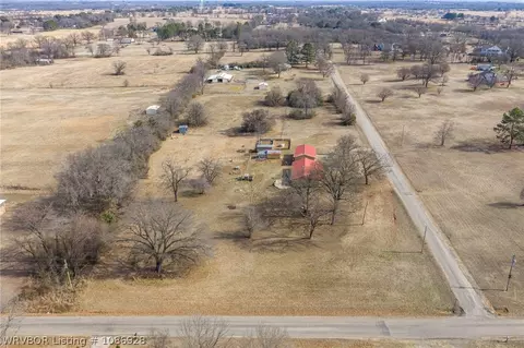 View/Area - 472501 E 1127 Rd, Muldrow, OK 74948 photo 6 of 9