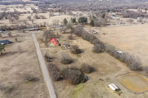 View/Area - 472501 E 1127 Rd, Muldrow, OK 74948 photo 8 of 9