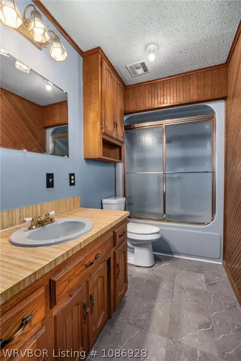 Bath - 472501 E 1127 Rd, Muldrow, OK 74948 photo 1 of 3
