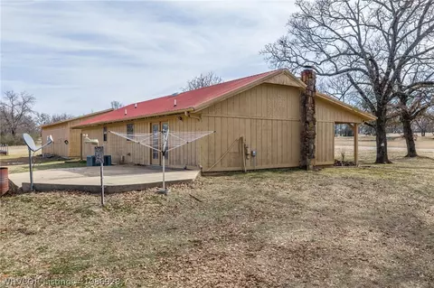 Exterior - 472501 E 1127 Rd, Muldrow, OK 74948 photo 4 of 10