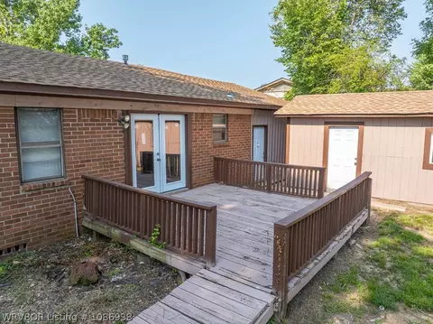 Exterior - 921 Cedar Ln, Fort Smith, AR 72908 photo 8 of 11