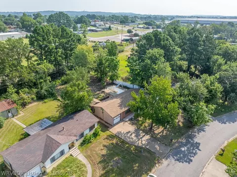 View/Area - 921 Cedar Ln, Fort Smith, AR 72908 photo 8 of 14