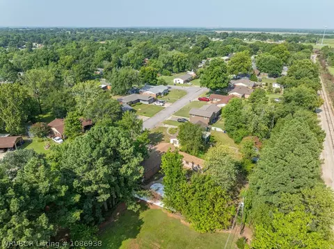 View/Area - 921 Cedar Ln, Fort Smith, AR 72908 photo 11 of 14