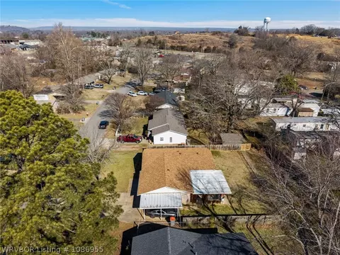 View/Area - 1002 Pattie Ln, Barling, AR 72923 photo 4 of 6