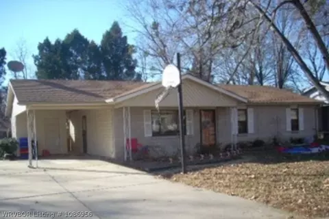 2304 Birch St, Van Buren, AR 72956