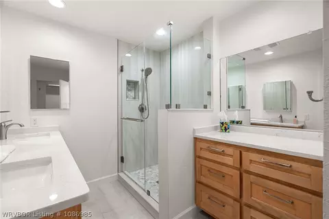 Bath - 2701 S 97th Cir, Fort Smith, AR 72903 photo 1 of 5