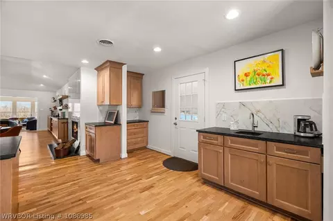 Kitchen - 2701 S 97th Cir, Fort Smith, AR 72903 photo 5 of 5