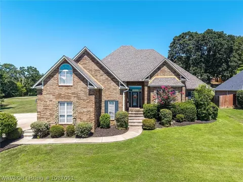 3904 Golf Course Dr, Alma, AR 72921