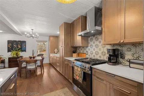 Kitchen - 3211 Village Rd, Fort Smith, AR 72903 photo 4 of 5