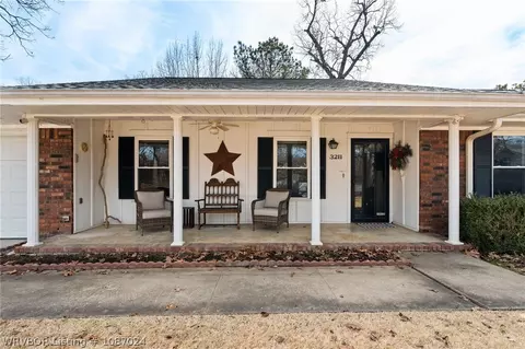 Exterior - 3211 Village Rd, Fort Smith, AR 72903 photo 2 of 6
