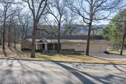 Exterior - 2802 Dallas St, Fort Smith, AR 72901 photo 2 of 8