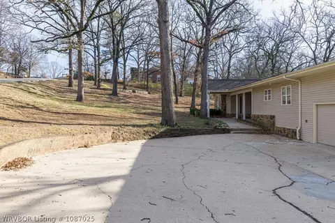 Exterior - 2802 Dallas St, Fort Smith, AR 72901 photo 8 of 8