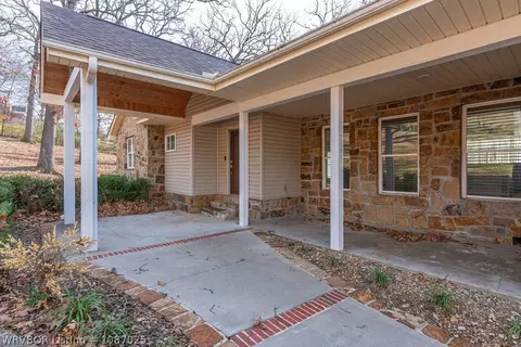 Exterior - 2802 Dallas St, Fort Smith, AR 72901 photo 3 of 8