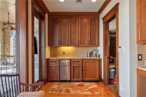 Kitchen - 110 Rivercrest Dr, Fort Smith, AR 72903 photo 8 of 8