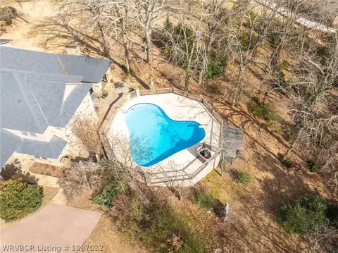 Exterior - 110 Rivercrest Dr, Fort Smith, AR 72903 photo 7 of 9