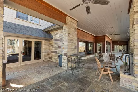 Exterior - 110 Rivercrest Dr, Fort Smith, AR 72903 photo 3 of 9