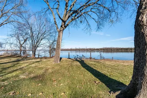 Exterior - 110 Rivercrest Dr, Fort Smith, AR 72903 photo 8 of 9