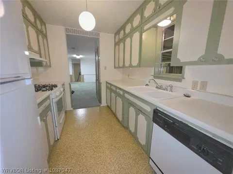 Kitchen - 2714 S Louisville St, Fort Smith, AR 72901 photo 1 of 4