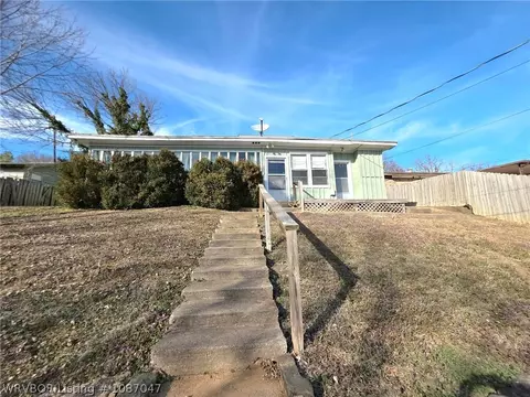 Exterior - 2714 S Louisville St, Fort Smith, AR 72901 photo 8 of 8