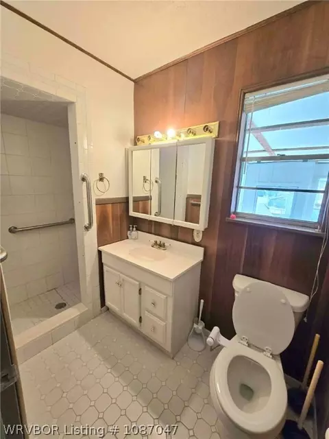 Bath - 2714 S Louisville St, Fort Smith, AR 72901 photo 4 of 4