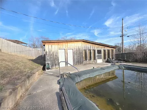 Exterior - 2714 S Louisville St, Fort Smith, AR 72901 photo 7 of 8