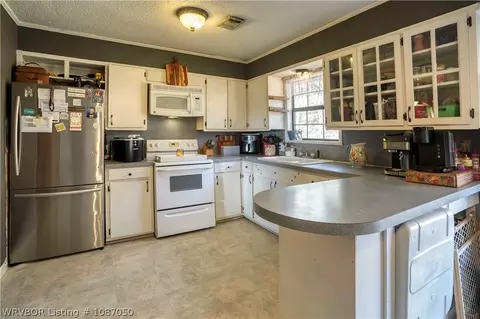 Kitchen - 9843 Abbott Loop, Mansfield, AR 72944 photo 1 of 3