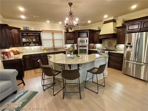 Kitchen - 3414 Bugscuffle Rd, Lavaca, AR 72941 photo 1 of 3