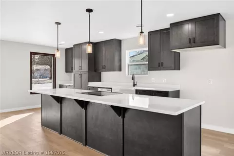 Kitchen - 3301 Londonderry Rd, Fort Smith, AR 72908 photo 1 of 4