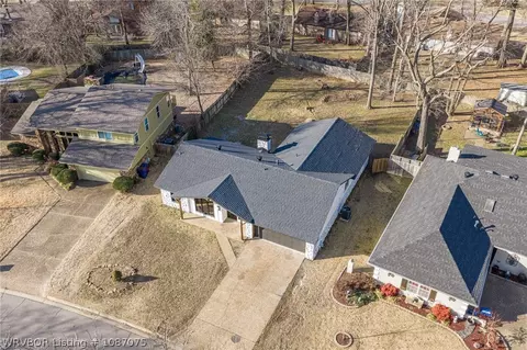 View/Area - 3301 Londonderry Rd, Fort Smith, AR 72908 photo 2 of 4
