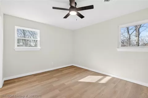 Bedroom - 3301 Londonderry Rd, Fort Smith, AR 72908 photo 5 of 7