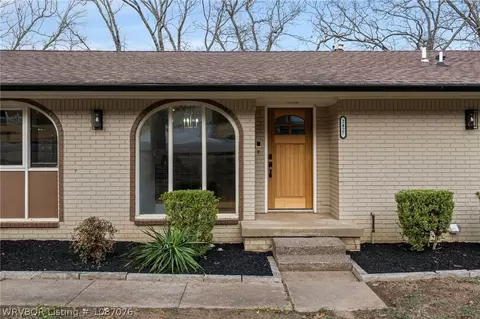 Exterior - 2427 Houston St, Fort Smith, AR 72901 photo 4 of 7