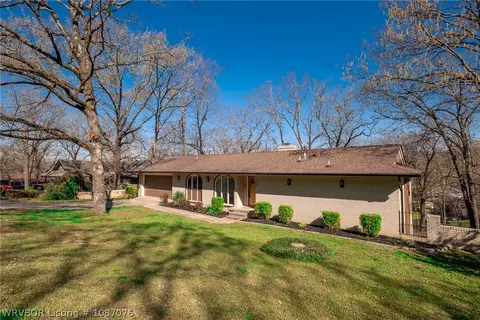 Exterior - 2427 Houston St, Fort Smith, AR 72901 photo 3 of 7