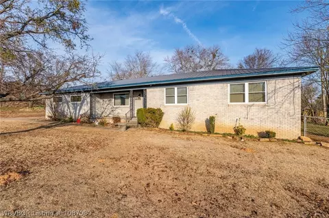 1228 Alma North St, Alma, AR 72921