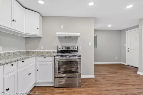 Entry Way - 2910 Virginia Ave, Fort Smith, AR 72904 photo 1 of 2