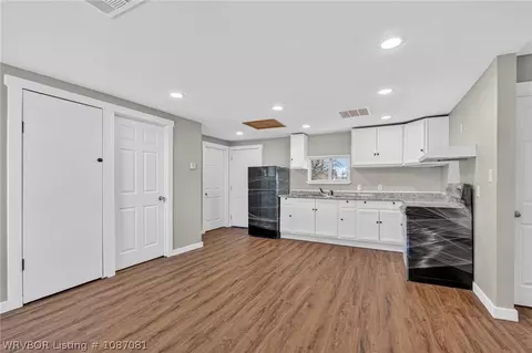 Entry Way - 2910 Virginia Ave, Fort Smith, AR 72904 photo 2 of 2